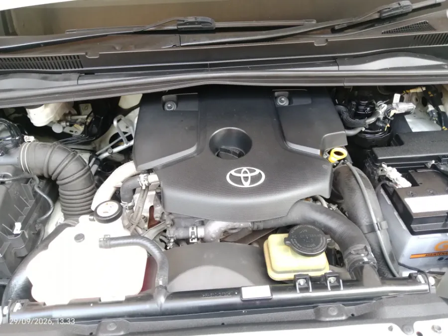 Foto Mobil Bekas Mesin Toyota Kijang Innova 2.4 G tahun 2019