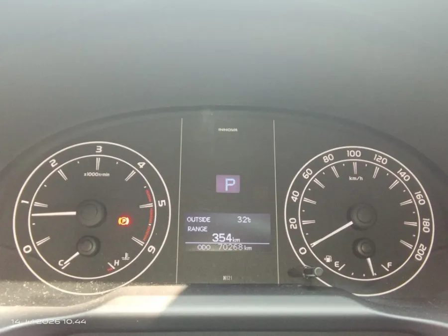 Foto Mobil Bekas Odometer Toyota Kijang Innova 2.4 G tahun 2021