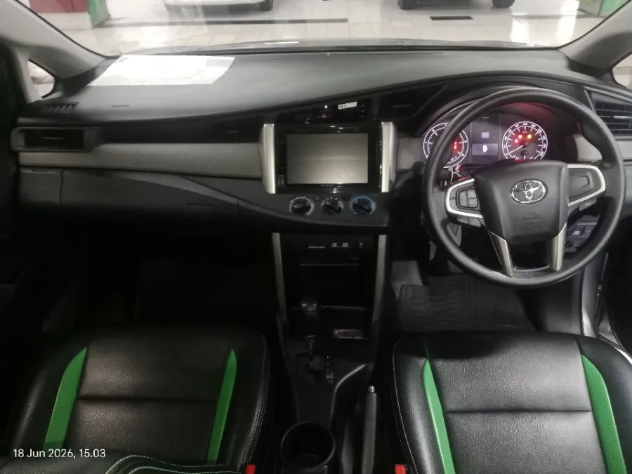 Foto Mobil Bekas Dashboard Toyota Kijang Innova 2.4 G tahun 2022