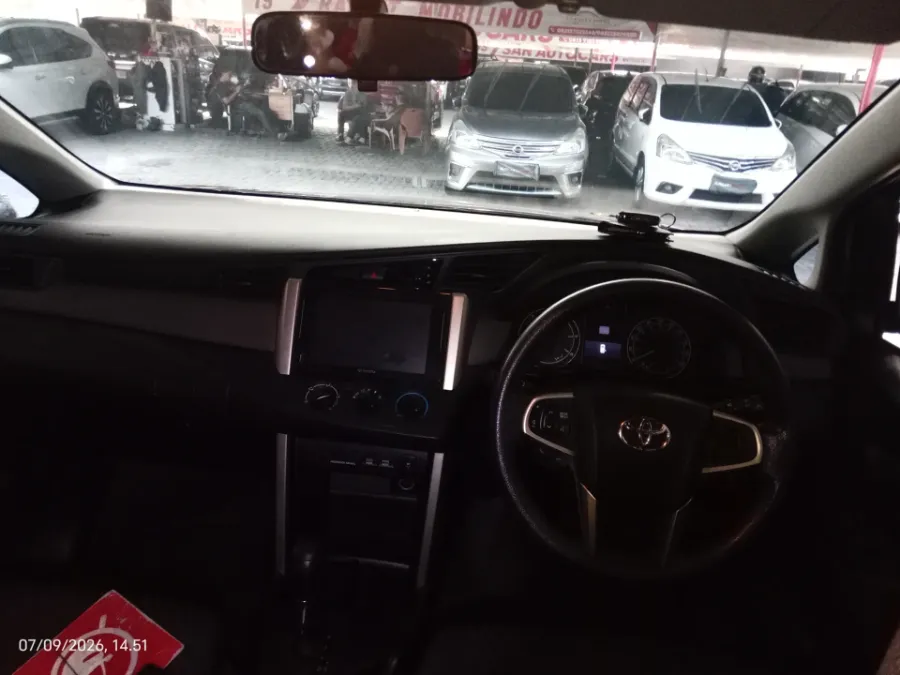 Foto Mobil Bekas Dashboard Toyota Kijang Innova 2.4 G tahun 2022