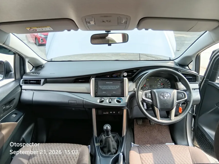 Foto Mobil Bekas Dashboard Toyota Kijang Innova 2.4 G tahun 2022
