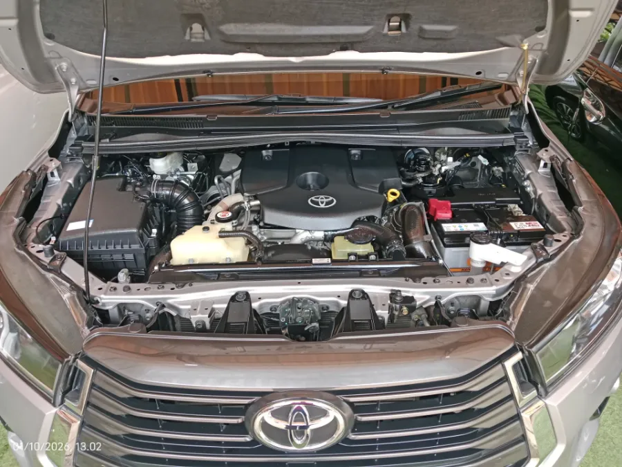Foto Mobil Bekas Mesin Toyota Kijang Innova 2.4 G tahun 2022
