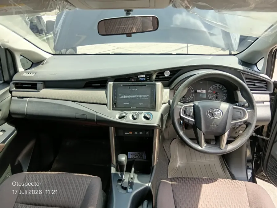 Foto Mobil Bekas Dashboard Toyota Kijang Innova 2.4 G tahun 2023