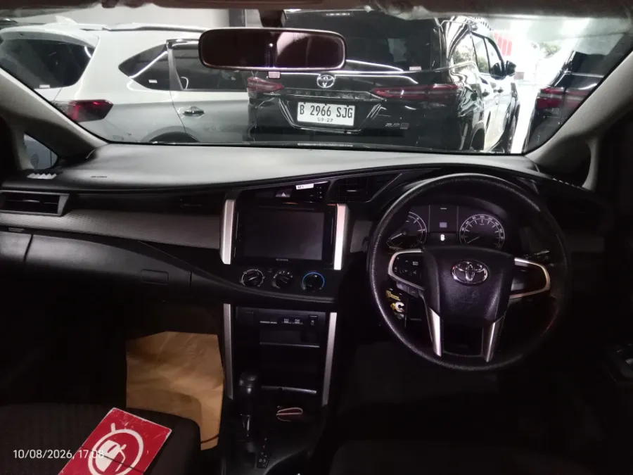 Foto Mobil Bekas Dashboard Toyota Kijang Innova 2.4 G tahun 2023