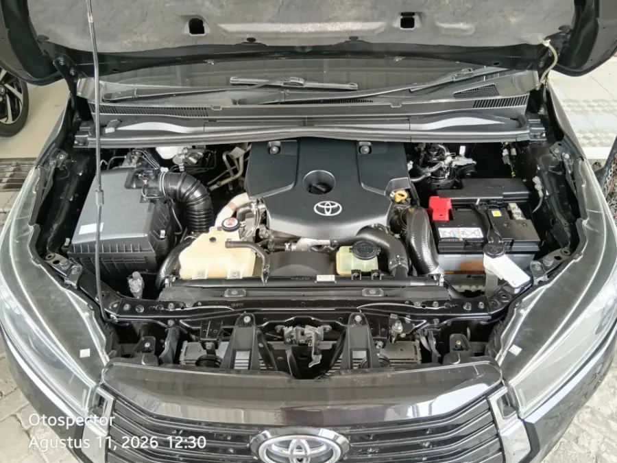 Foto Mobil Bekas Mesin Toyota Kijang Innova 2.4 G tahun 2023