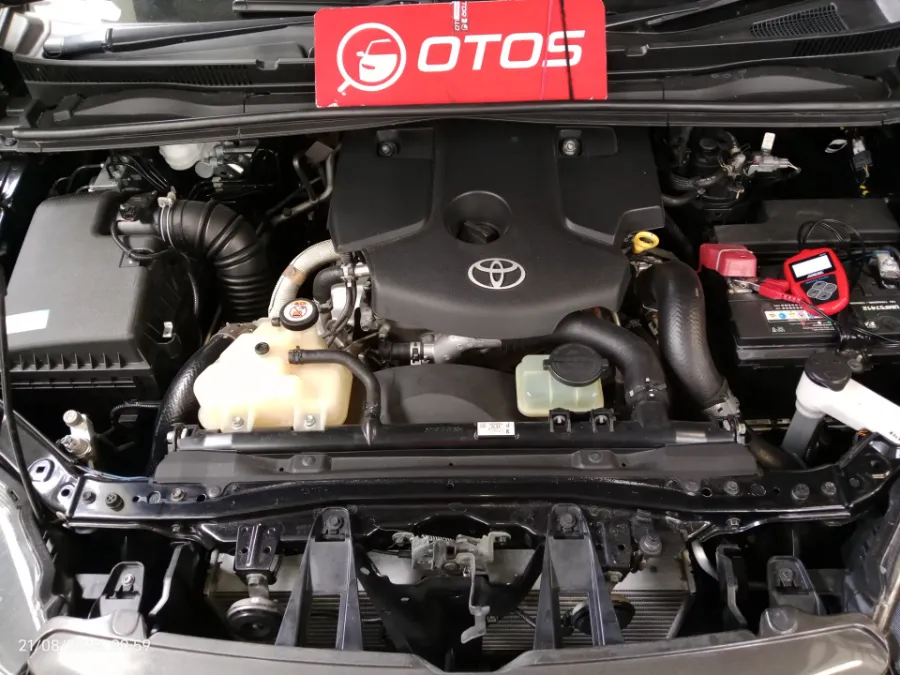 Foto Mobil Bekas Mesin Toyota Kijang Innova 2.4 G tahun 2023