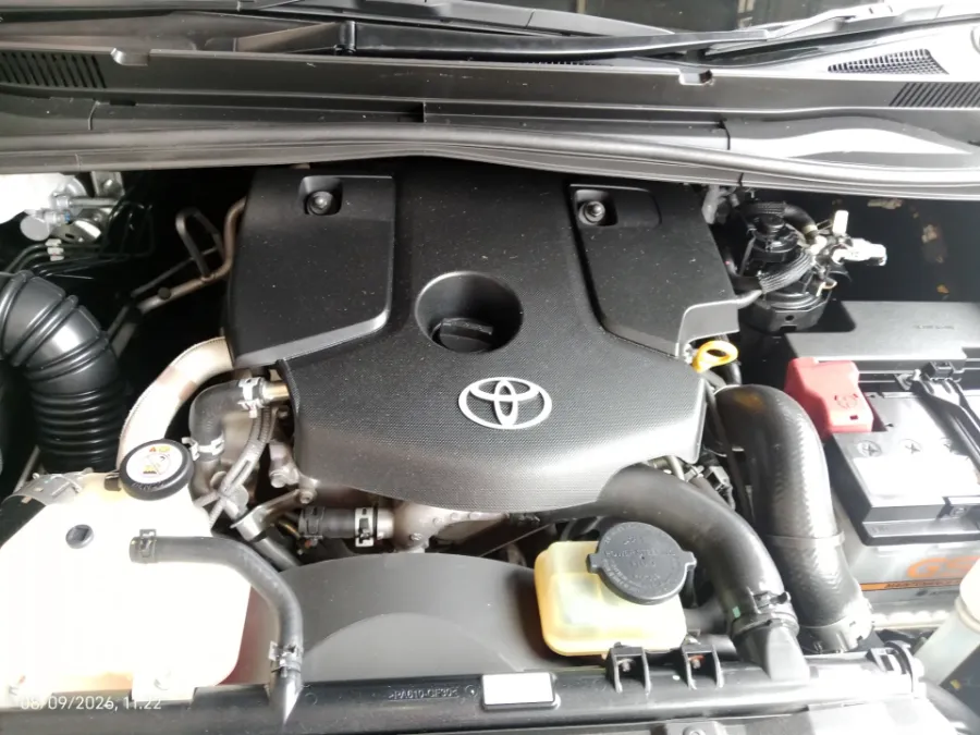Foto Mobil Bekas Mesin Toyota Kijang Innova 2.4 G tahun 2023