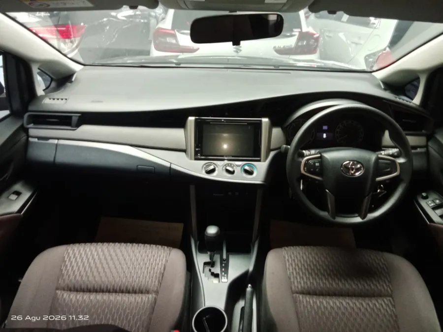 Foto Mobil Bekas Dashboard Toyota Kijang Innova 2.4 G tahun 2024