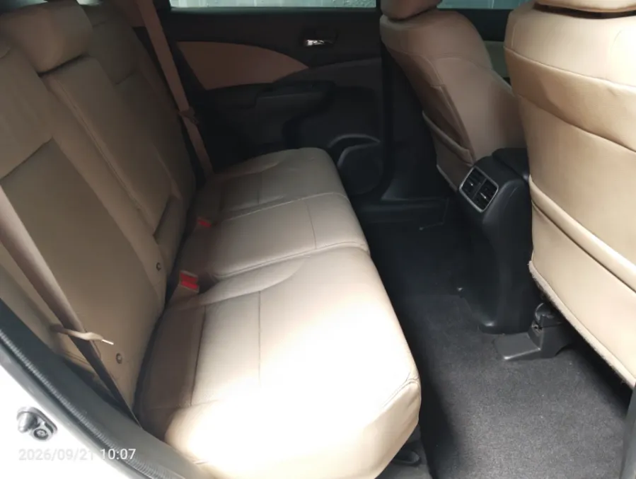 Foto Mobil Bekas Kabin Belakang Toyota Kijang Innova 2.4 G tahun 2024
