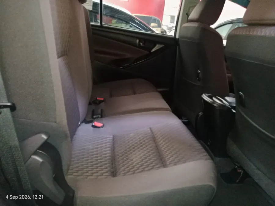 Foto Mobil Bekas Kabin Belakang Toyota Kijang Innova 2.4 G tahun 2025