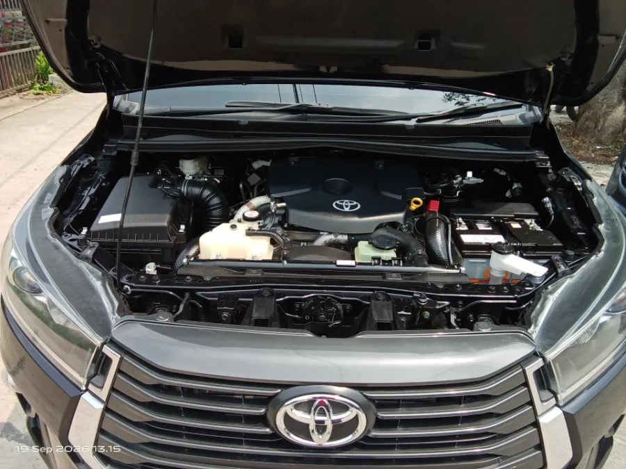 Foto Mobil Bekas Mesin Toyota Kijang Innova 2.4 G tahun 2025