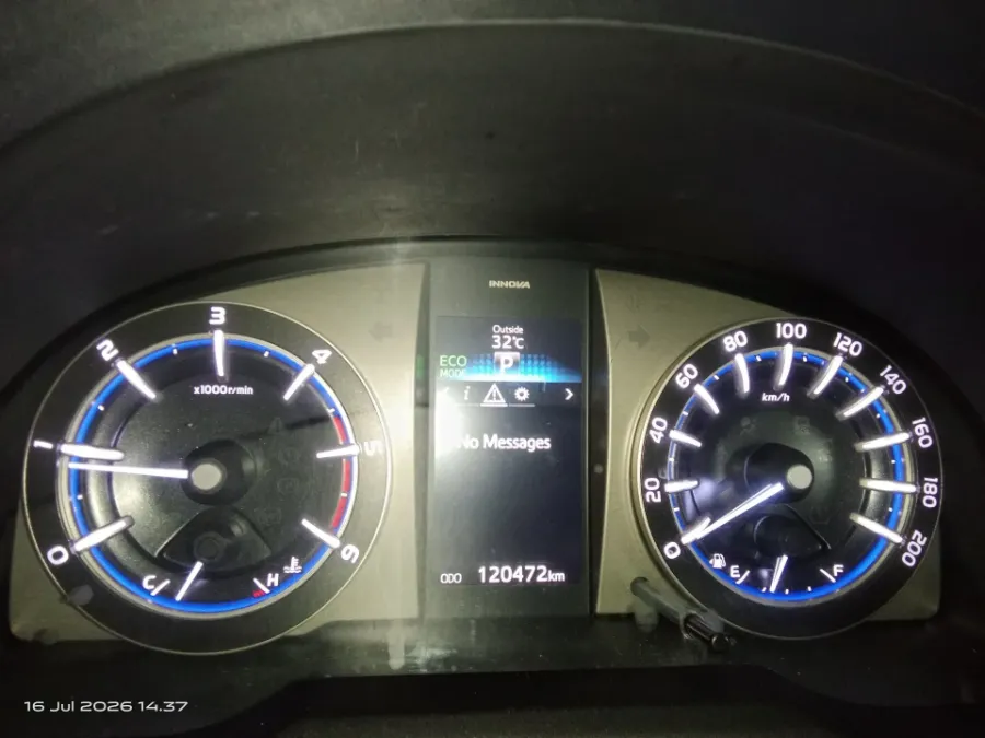Foto Mobil Bekas Odometer Toyota Kijang Innova 2.4 V tahun 2018