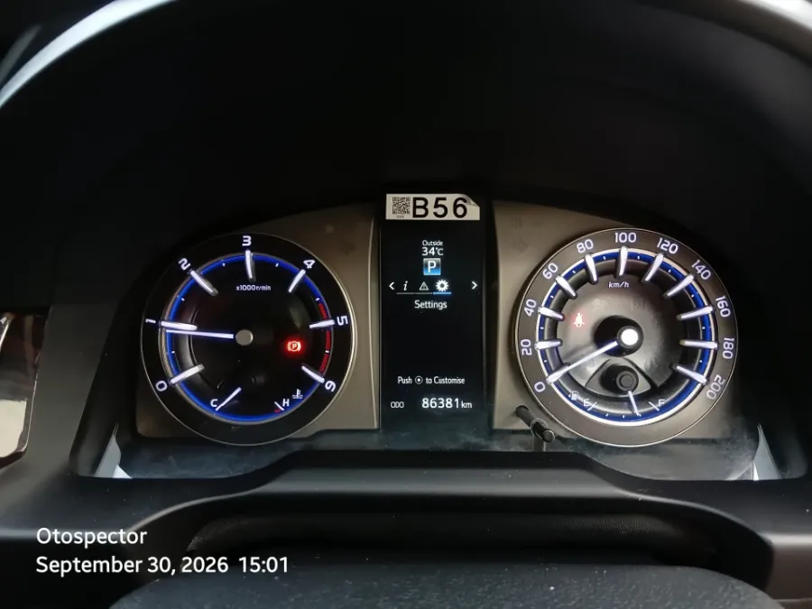 Foto Mobil Bekas Odometer Toyota Kijang Innova 2.4 V tahun 2019