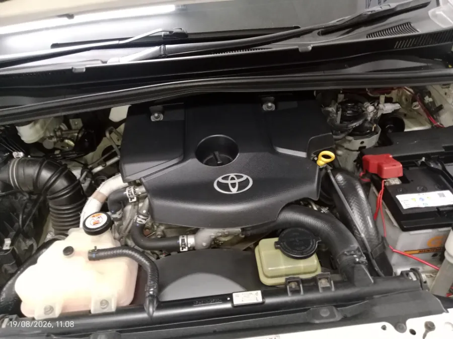 Foto Mobil Bekas Mesin Toyota Kijang Innova 2.4 Venturer tahun 2017