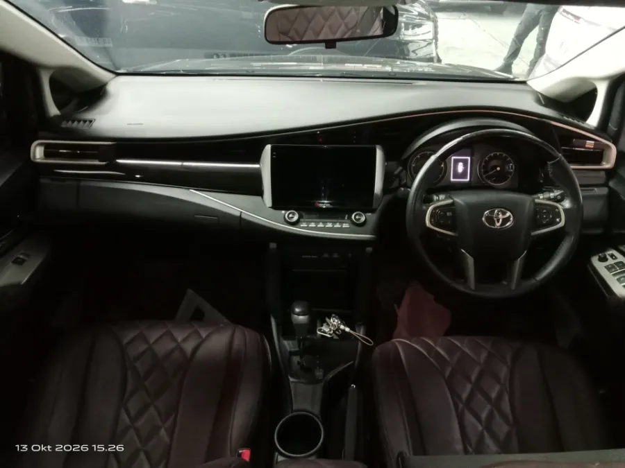 Foto Mobil Bekas Dashboard Toyota Kijang Innova 2.4 Venturer tahun 2021