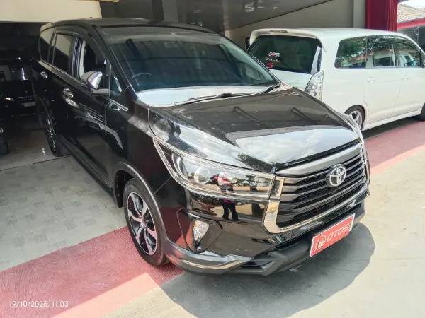 2022 Toyota Kijang Innova 2.4 Venturer