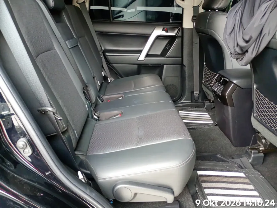 Foto Mobil Bekas Kabin Belakang Toyota Land Cruiser 2.7 Prado tahun 2021