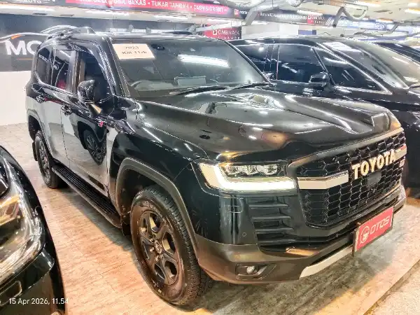 2023 Toyota Land Cruiser 3.3 300 GR Sport