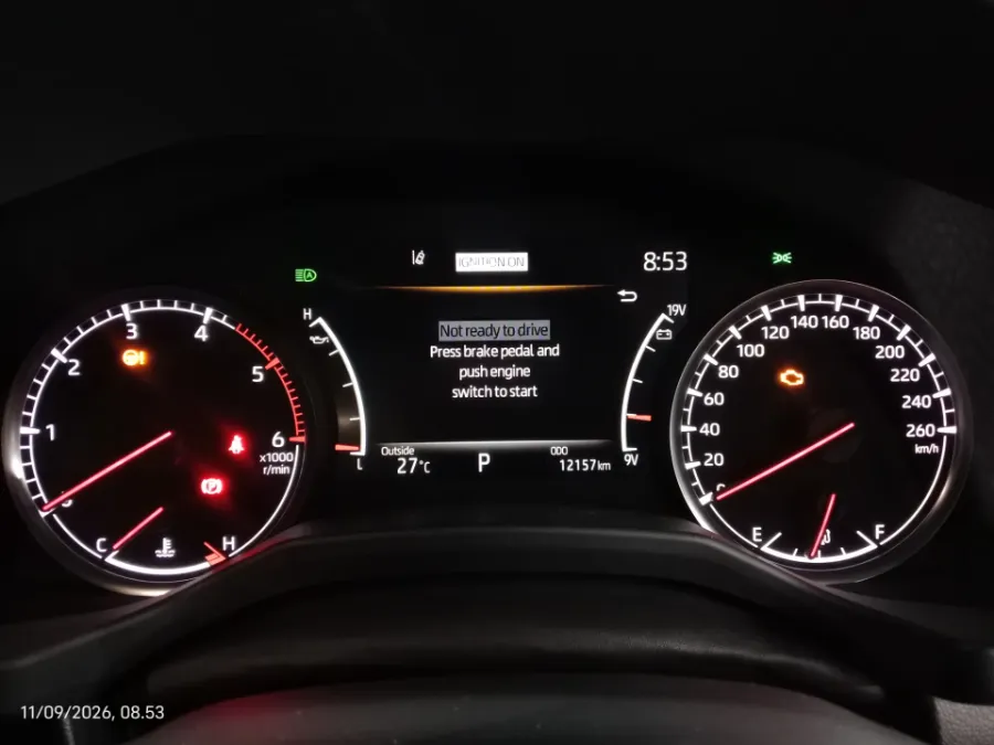 Foto Mobil Bekas Odometer Toyota Land Cruiser 3.3 300 GR Sport tahun 2023