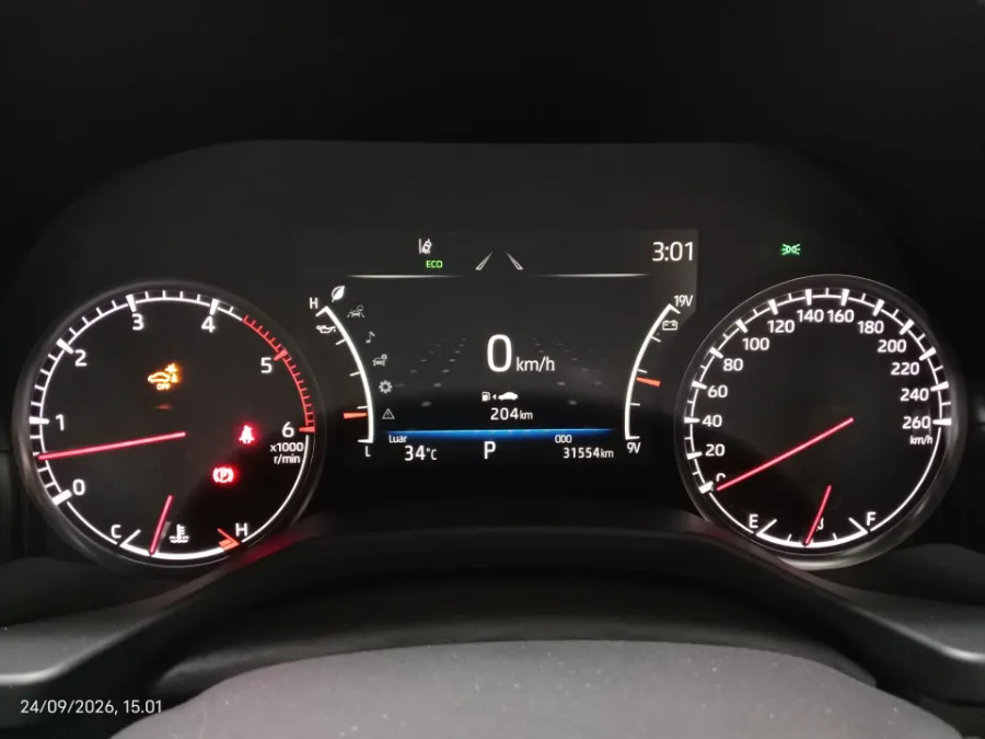 Foto Mobil Bekas Odometer Toyota Land Cruiser 3.3 300 VX-R tahun 2023