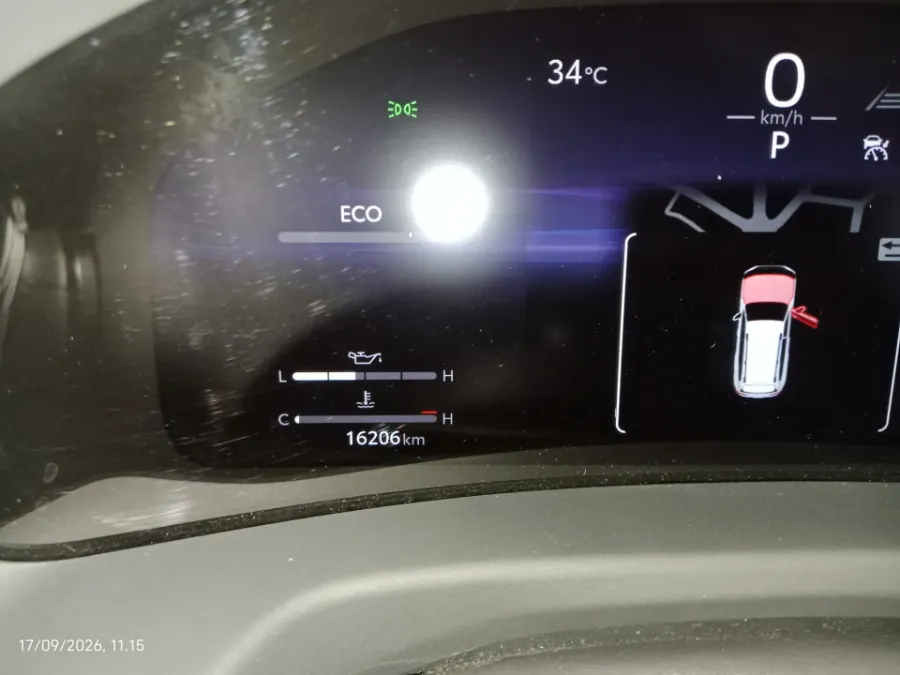 Foto Mobil Bekas Odometer Toyota Land Cruiser 3.3 300 VX-R tahun 2025