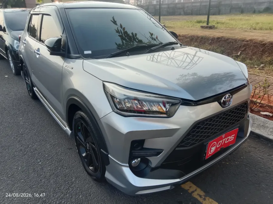 Foto Mobil Bekas Kanan Depan Toyota Raize 1.0 G tahun 2022