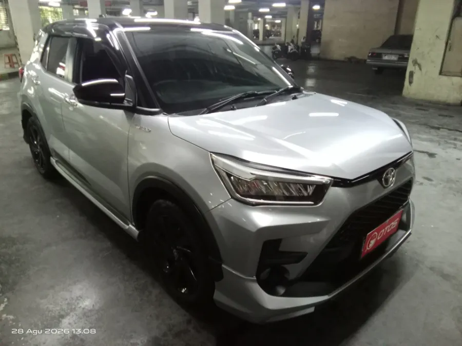 Foto Mobil Bekas Kanan Depan Toyota Raize 1.0 G tahun 2022
