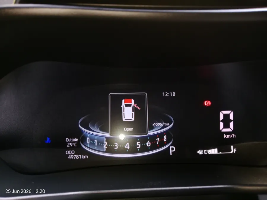 Foto Mobil Bekas Odometer Toyota Raize 1.0 G tahun 2022