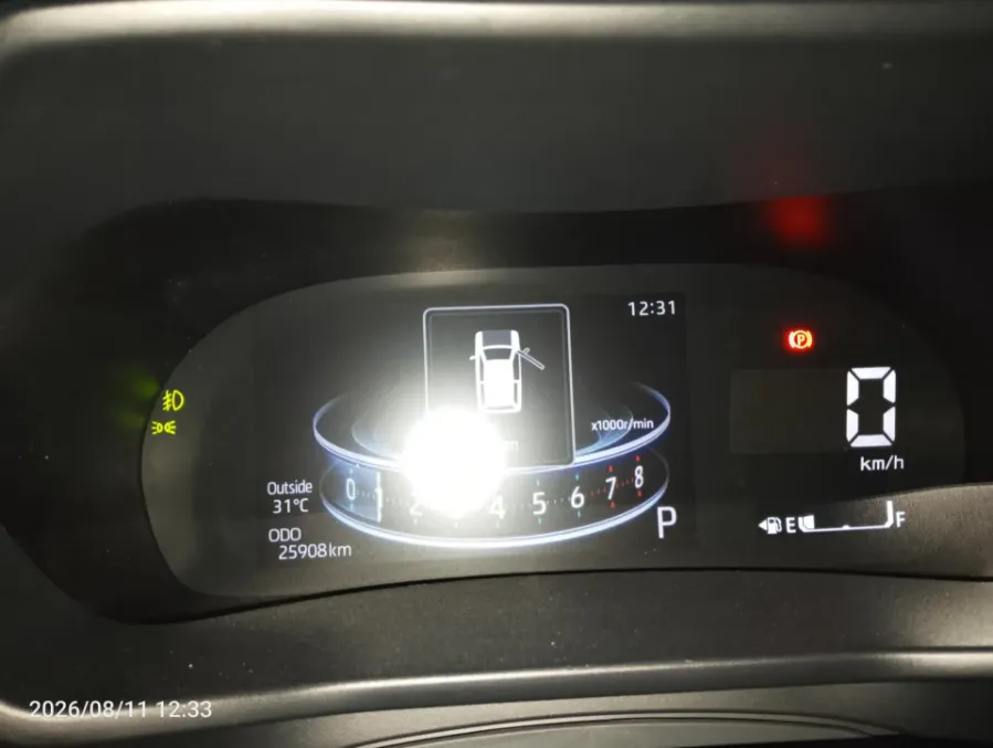 Foto Mobil Bekas Odometer Toyota Raize 1.0 G tahun 2022