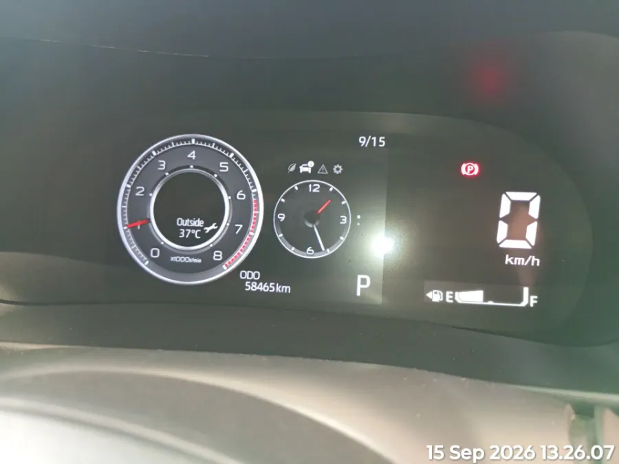 Foto Mobil Bekas Odometer Toyota Raize 1.0 G tahun 2022