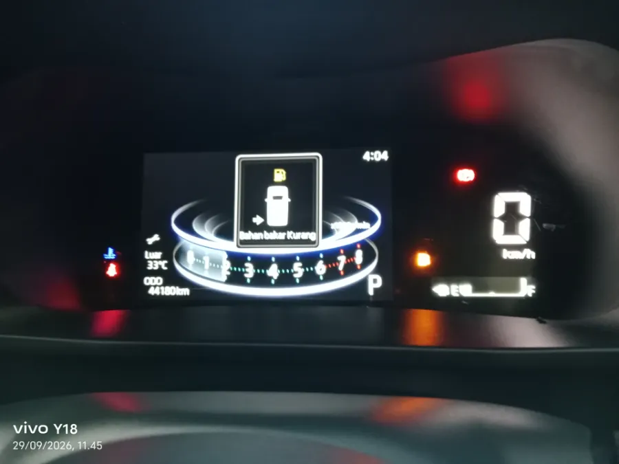 Foto Mobil Bekas Odometer Toyota Raize 1.0 G tahun 2022