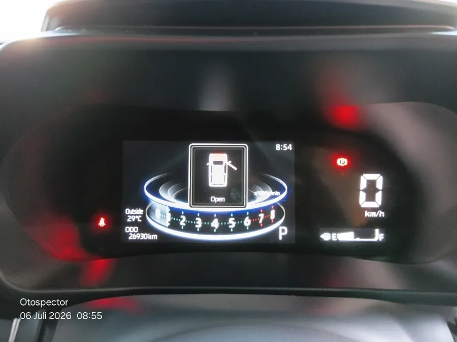 Foto Mobil Bekas Odometer Toyota Raize 1.0 G tahun 2023
