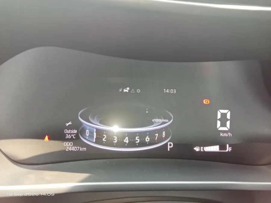 Foto Mobil Bekas Odometer Toyota Raize 1.0 G tahun 2024