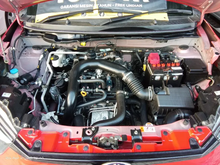 Foto Mobil Bekas Mesin Toyota Raize 1.0 GR Sport tahun 2021