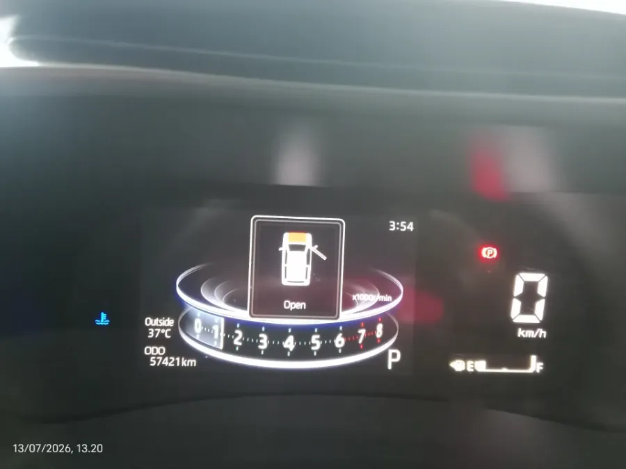 Foto Mobil Bekas Odometer Toyota Raize 1.0 GR Sport tahun 2021