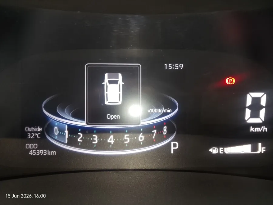 Foto Mobil Bekas Odometer Toyota Raize 1.0 GR Sport tahun 2021