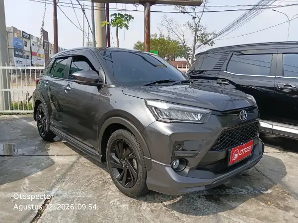 2022 Toyota Raize 1.0 GR Sport - Foto 1 dari 6