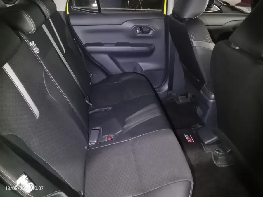 Foto Mobil Bekas Kabin Belakang Toyota Raize 1.0 GR Sport tahun 2023