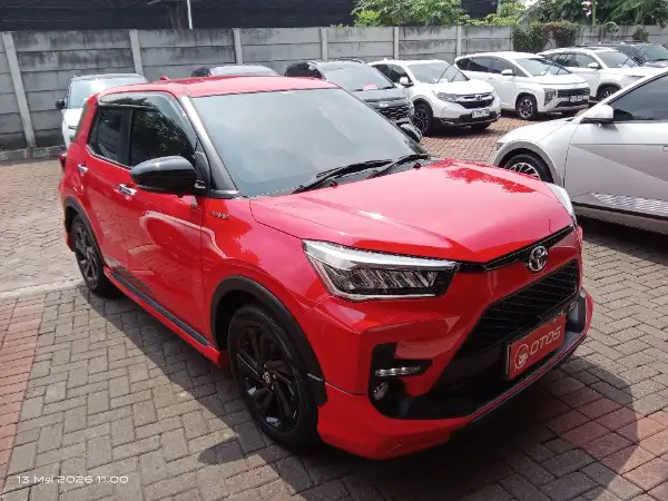 2025 Toyota Raize 1.0 GR Sport - Foto 1 dari 6