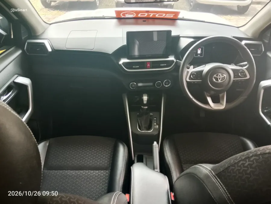 Foto Mobil Bekas Dashboard Toyota Raize 1.0 GR Sport TSS tahun 2021