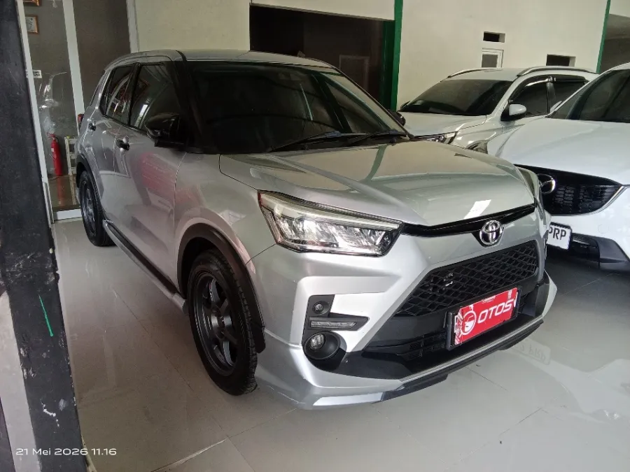 Foto Mobil Bekas Kanan Depan Toyota Raize 1.0 GR Sport TSS tahun 2021
