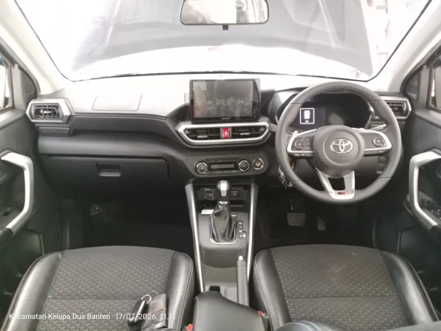 Foto Mobil Bekas Dashboard Toyota Raize 1.0 GR Sport TSS tahun 2022