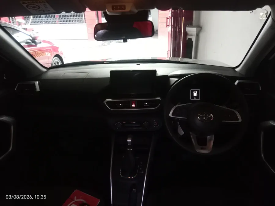 Foto Mobil Bekas Dashboard Toyota Raize 1.0 GR Sport TSS tahun 2022