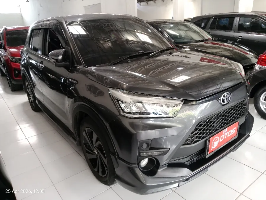 Foto Mobil Bekas Kanan Depan Toyota Raize 1.0 GR Sport TSS tahun 2022