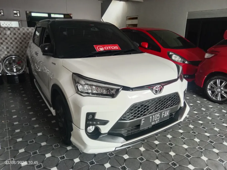 Foto Mobil Bekas Kanan Depan Toyota Raize 1.0 GR Sport TSS tahun 2022