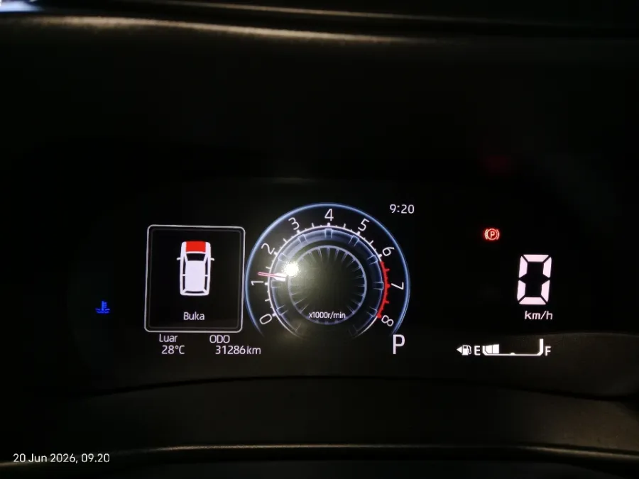 Foto Mobil Bekas Odometer Toyota Raize 1.0 GR Sport TSS tahun 2022