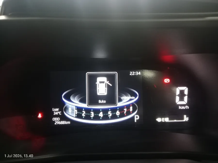 Foto Mobil Bekas Odometer Toyota Raize 1.0 GR Sport TSS tahun 2022