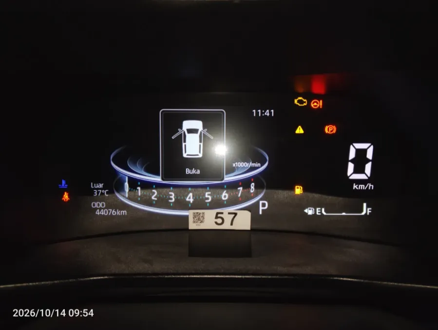 Foto Mobil Bekas Odometer Toyota Raize 1.0 GR Sport TSS tahun 2022