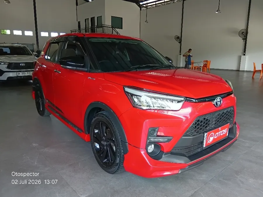 Foto Mobil Bekas Kanan Depan Toyota Raize 1.0 GR Sport TSS tahun 2024