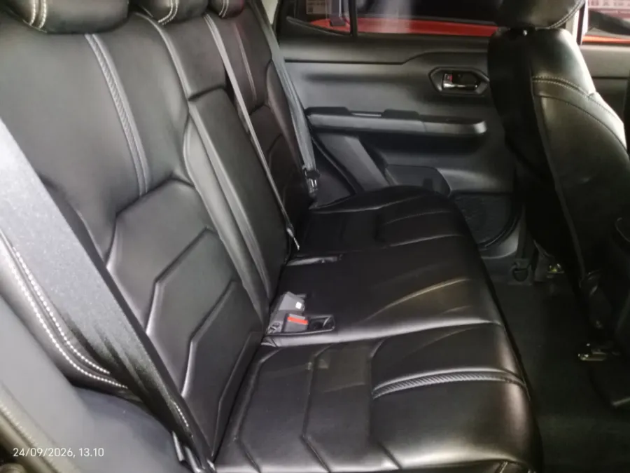 Foto Mobil Bekas Kabin Belakang Toyota Raize 1.2 G tahun 2022